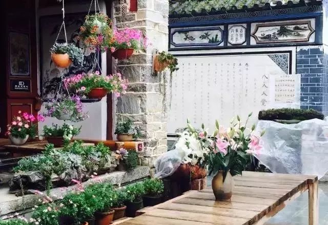 中国最文艺尼姑庵，不烧香只种花，美得想出家！韩红也慕名来参访