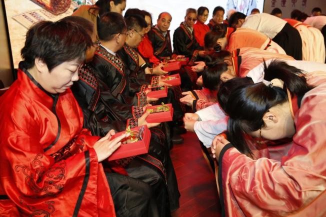 43岁立志学医，她高分考入南方医科大学名老中医传承班，5年毕业实现医学梦想