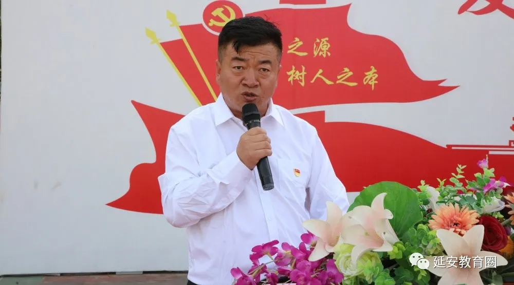 歌飞扬舞蹁跹，780名少年把她深情赞颂！