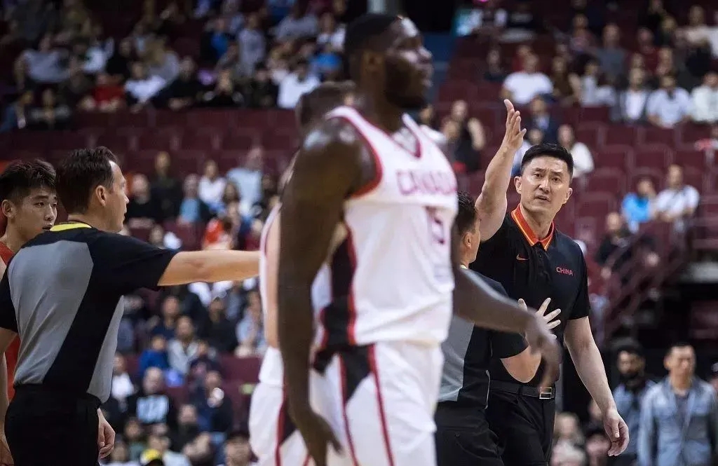 nba状元为什么这么菜(历史最水状元告别NBA！肘击中国男篮队员！被杜锋追着骂)