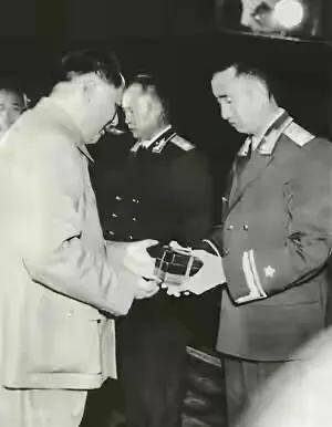 1955年全军首次授衔，十帅十大将时任什么职务