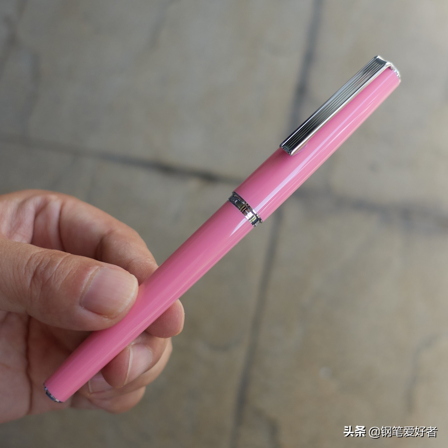 写乐钢笔怎么样（写乐0501钢笔练字实测）