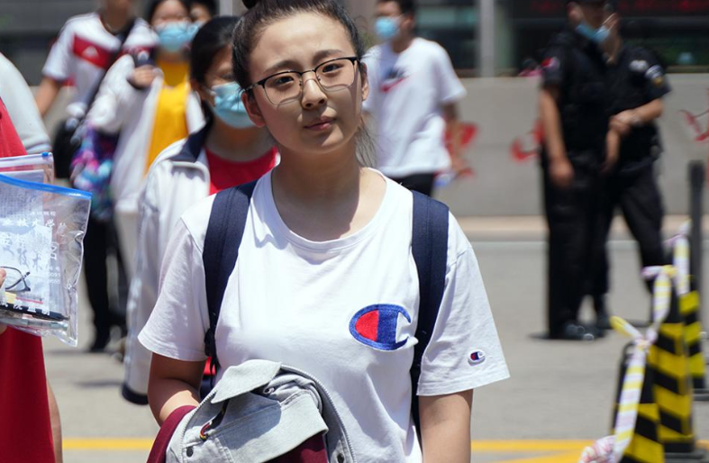 高考又迎来新变化，“一二三本”将要被取消，中等学生福利来了