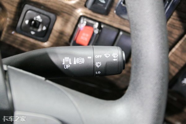 ��ʮ�巢���� �ɰ���AMT Һ����������������޿�ǣ��������