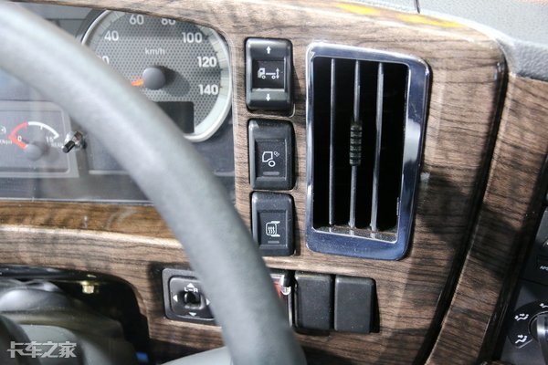 ��ʮ�巢���� �ɰ���AMT Һ����������������޿�ǣ��������