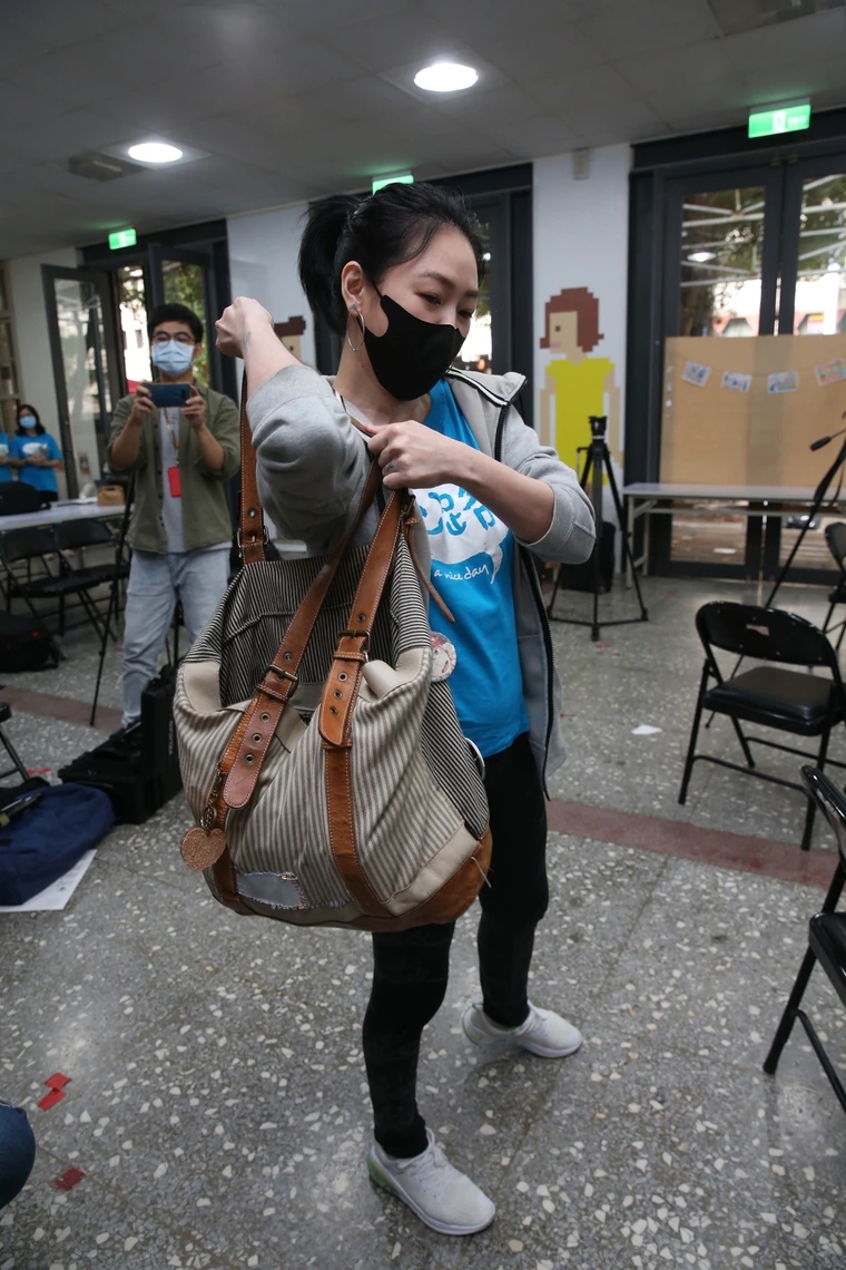 小S复出工作自曝好害怕，首谈痛失四个代言：幸好我的兴趣是存钱