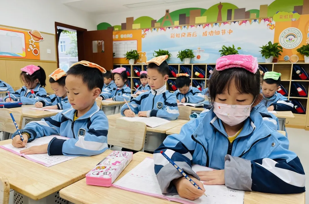 回归狮山！锦江师一附小传承师一精神文化 打造极致绝美的教育名片