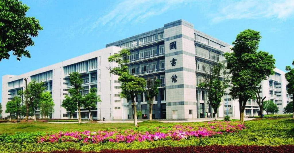 江西这所大学“太低调”，录取分数不高，毕业生却多数拿铁饭碗