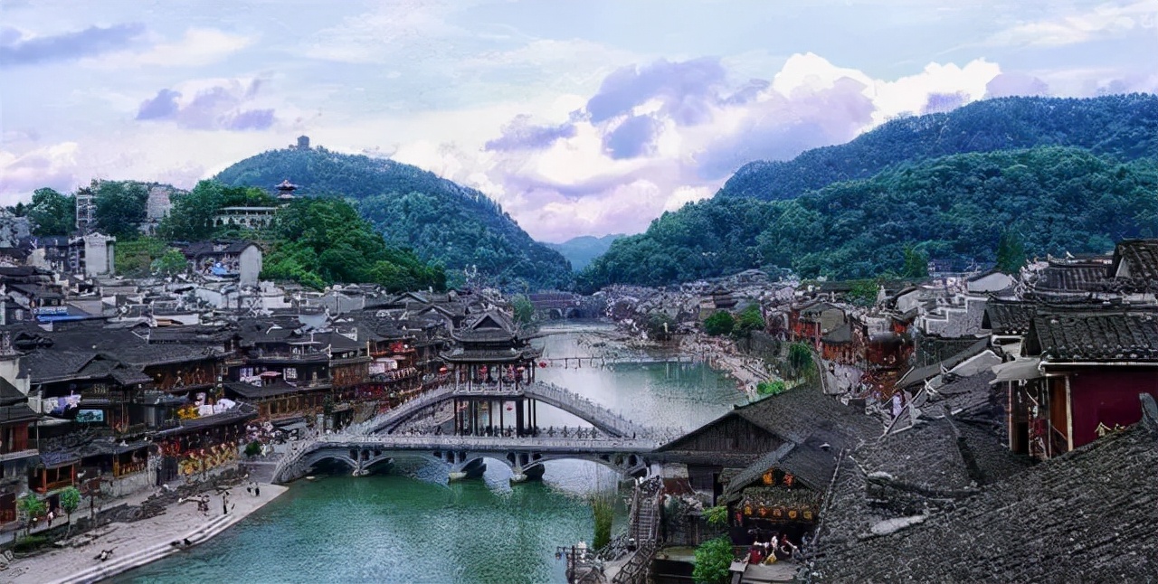 中国最具特色的20个小镇,记住它收藏它