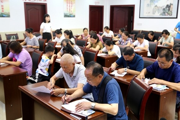 新华网、人民网等报道！因为“一件事”，重庆这群大学生“火”了！