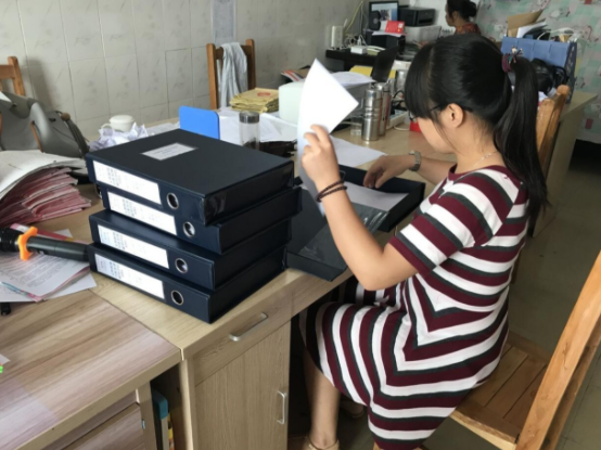 多地中小学现“教师荒”，系统却显示已经超编，在编老师都去哪了