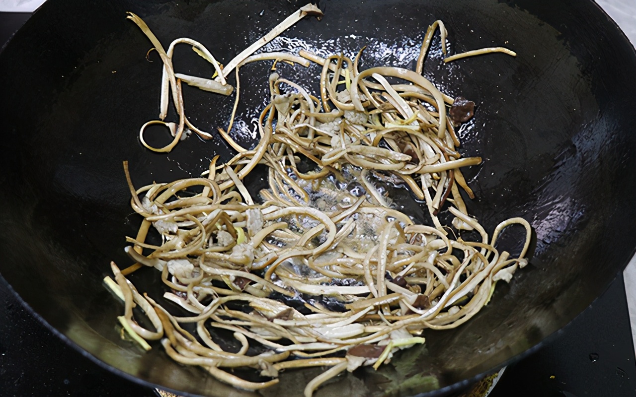 茶树菇炒肉,茶树菇炒肉的做法