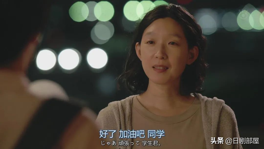 楚楚伟和纳米天使与爱情者的爱合作。