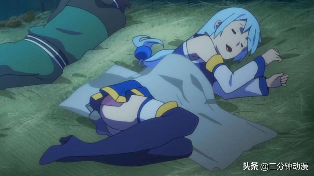 阿库娅原本是天界负责引导死者转生的女神,却在一次工作过程中被佐藤