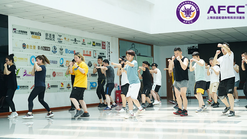 上海健身培训学校（上海健身学院哪里好呢）