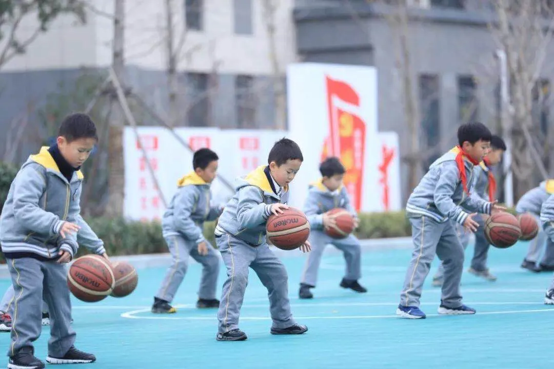 南京这所九年制新民办校定制教育服务