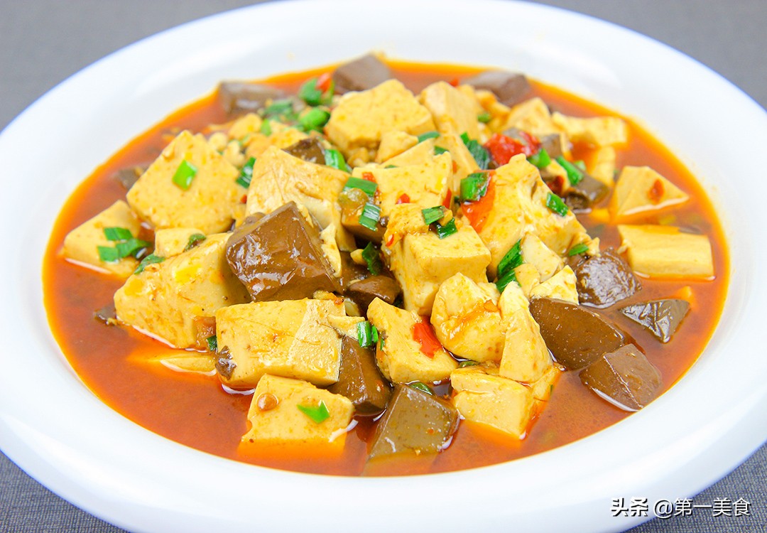 鸭血豆腐的家常做法（正宗鸭血烧豆腐教程分享）