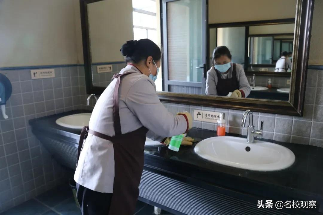 成都宏文,严守疫情防控阵地,筑牢校园安全屏障,确保师生安全健康