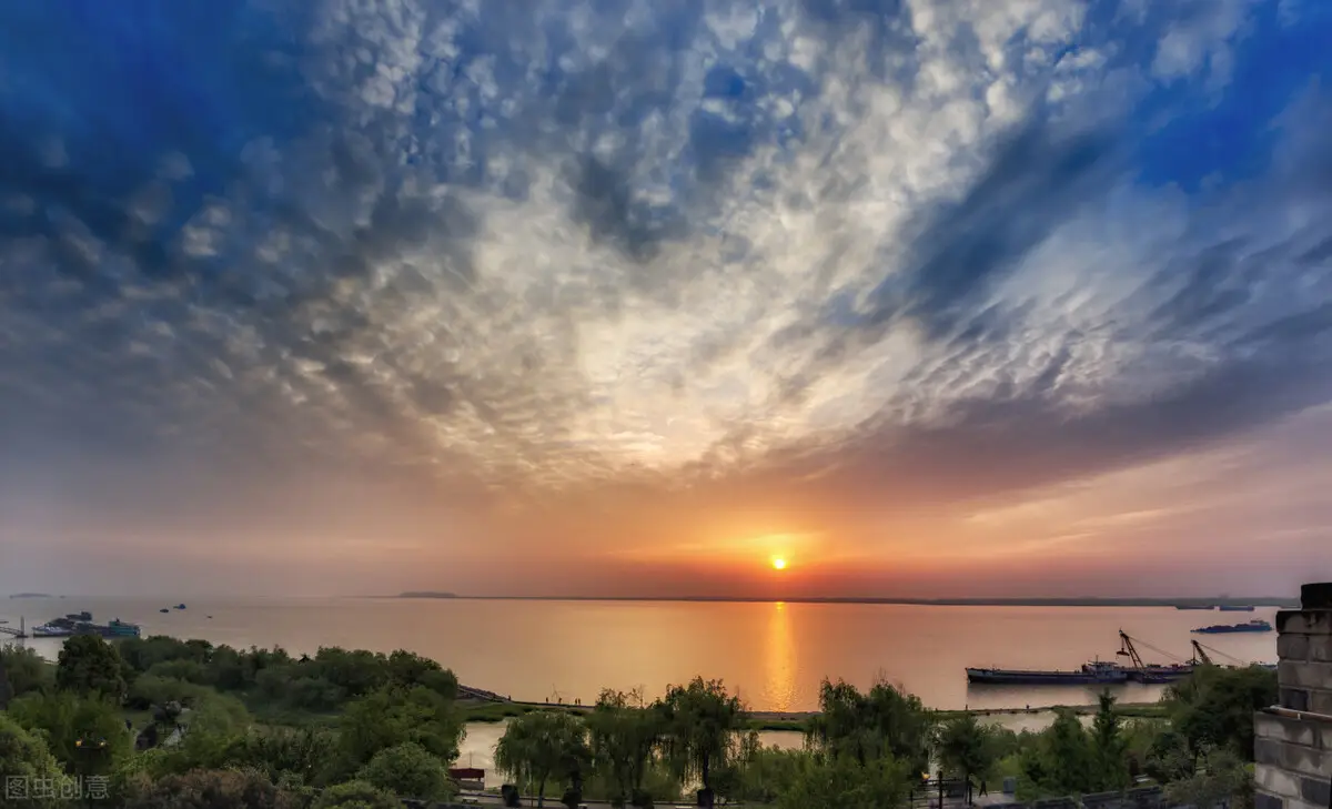 望洞庭刘禹锡古诗及赏析