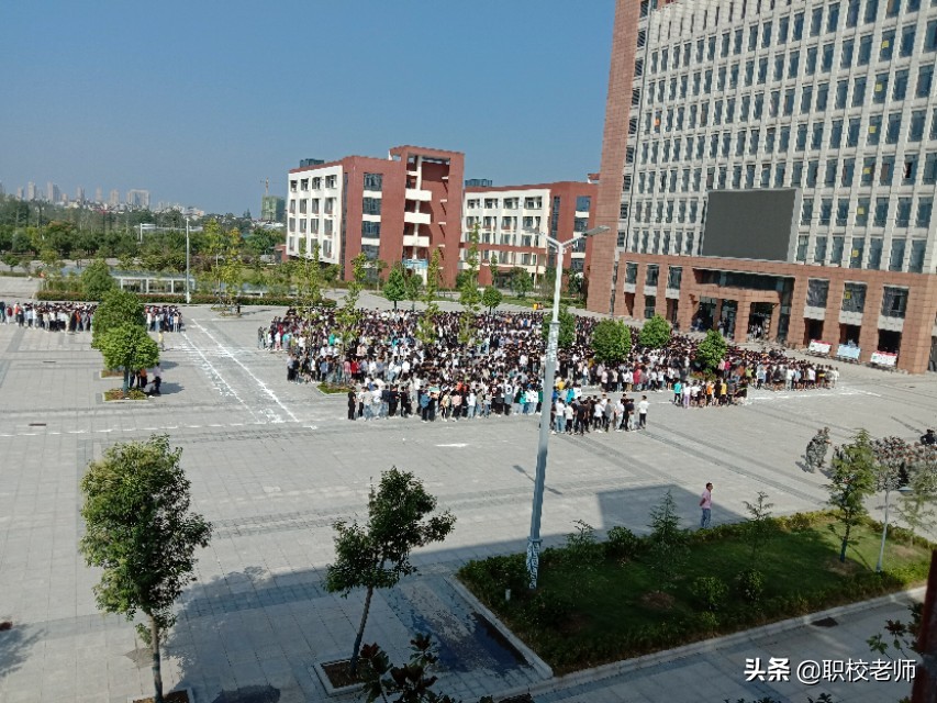 初中毕业没有考上普高，上职高能够考取大学吗？