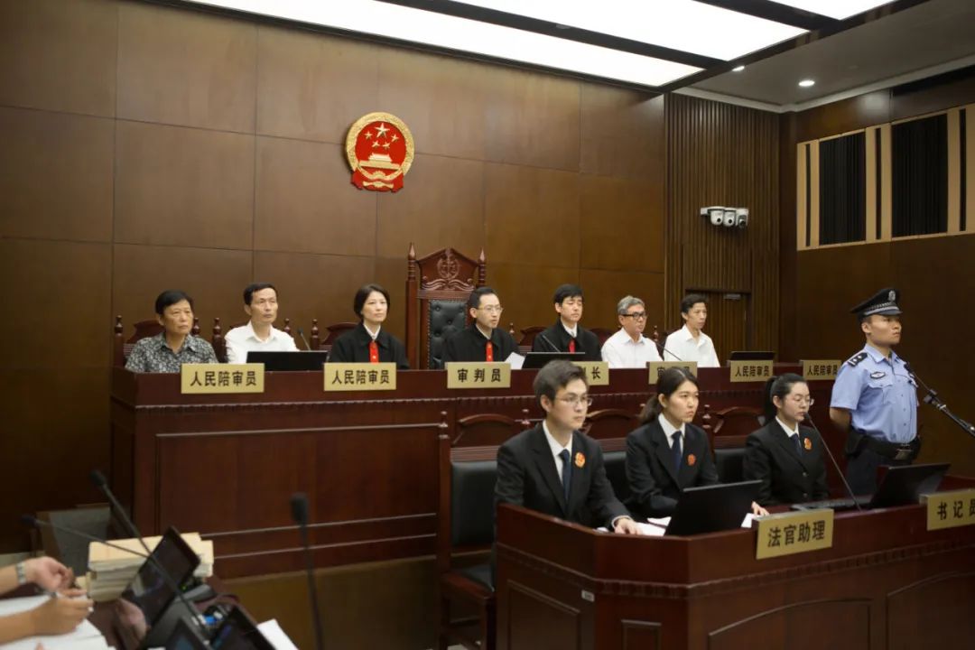 上海法院榜样人物 | 余剑：无私无惧、敢为人先