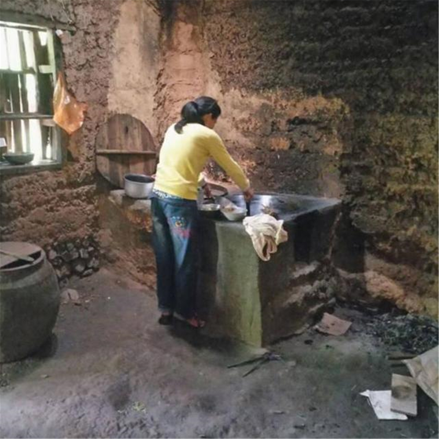 人大毕业却沦为低保户，农民丈夫的评价，揭开众多父母的教育怪圈