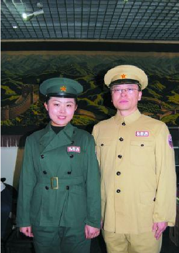 1950年2月14日,中苏签署《中苏友好同盟互助条约》,苏联在外交,经济等