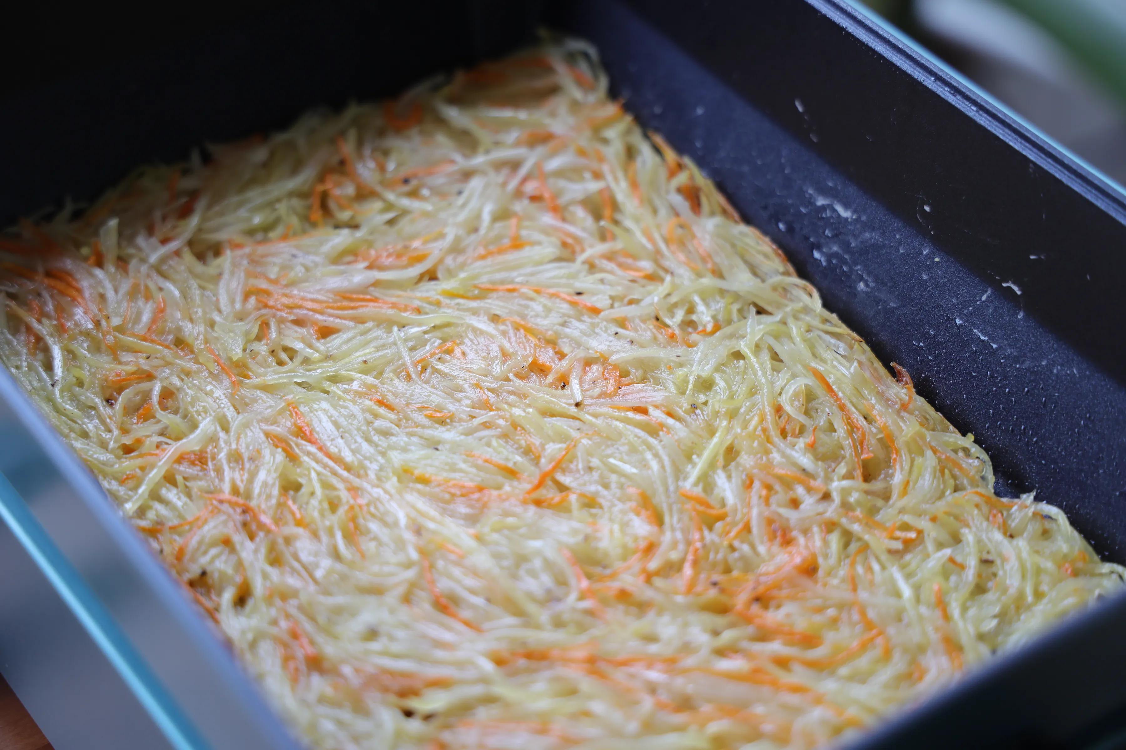 不用和面的懒人早餐，3个土豆就搞定了，好吃还拉丝