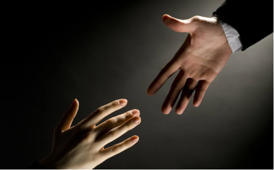 真正的聪明人都懂得：不想被领导干掉就“管”好他