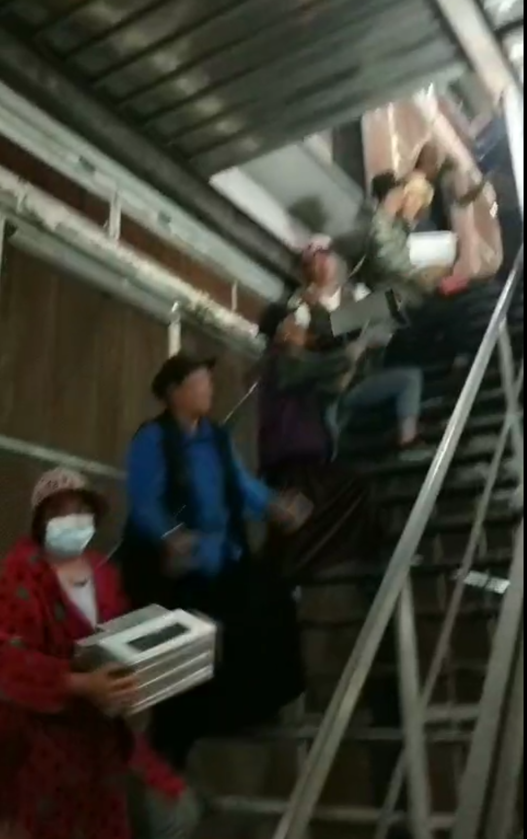 中国人对比特币说不，全球最大矿机厂关门大吉