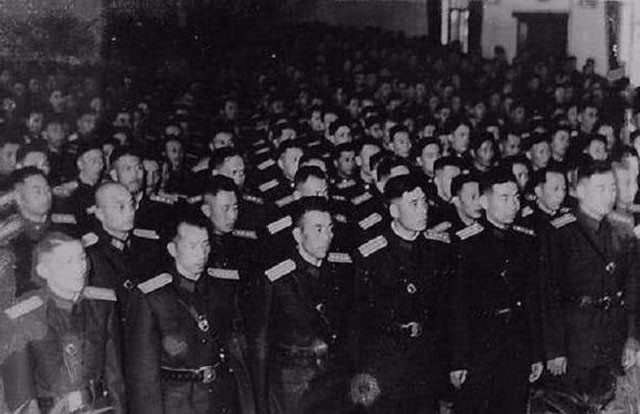 1955年，南京军事学院战役系52名学员，都被授予了什么军衔？