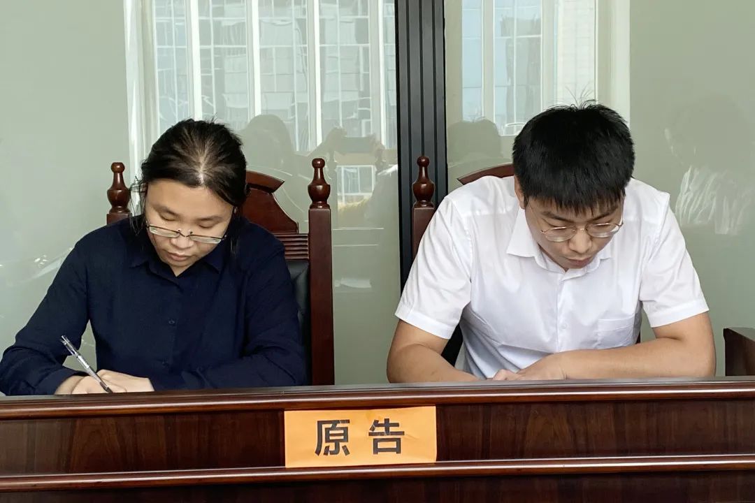 圣伟所“模拟法庭”助力实习律师成长