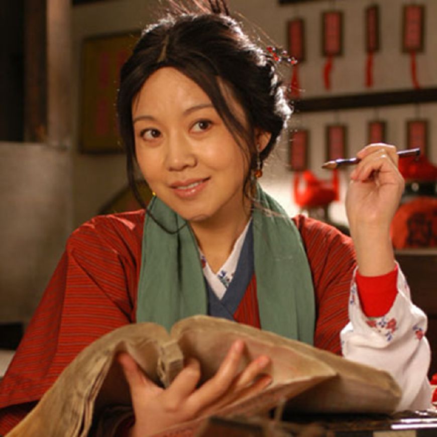 2006年,一部《武林外传》横空出世,一个叫闫妮的演员,也随之走红,迎来