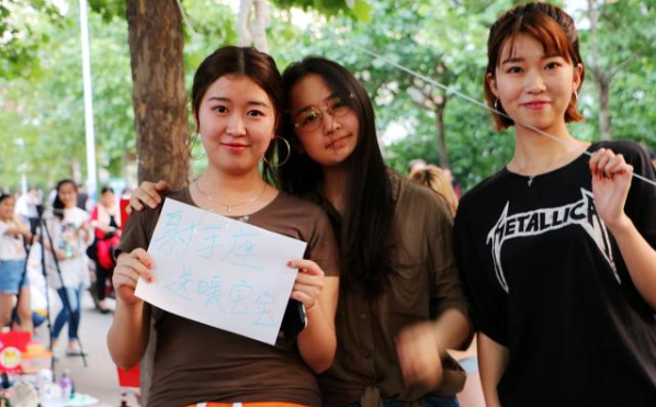 一年学费2.8万，还是民办二本，这样的大学值得去读吗？