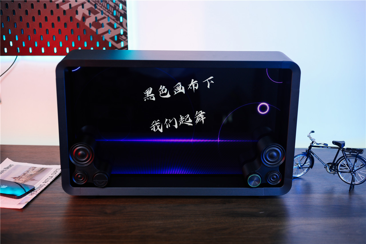 Lyiew 悬浮歌词蓝牙音箱让聆听音乐变得生动起来