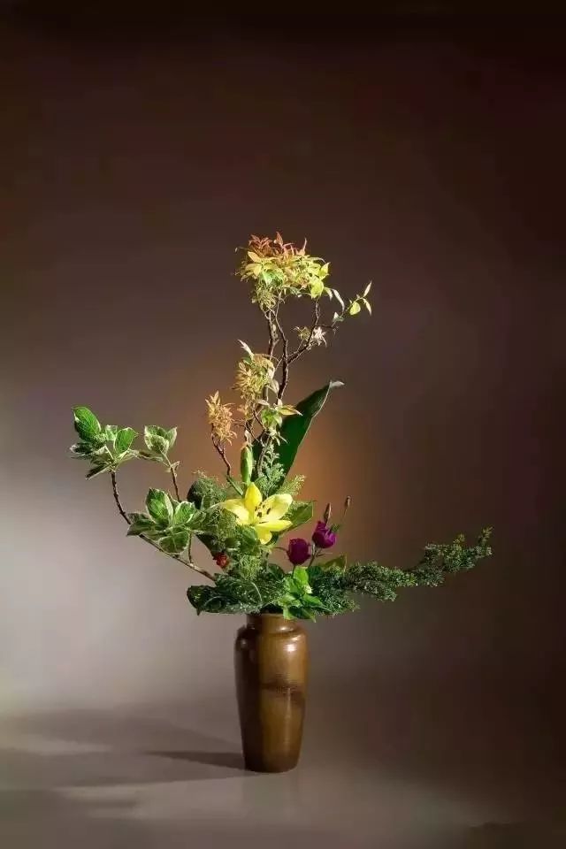 中国传统插花 | 四大类,每一类都又仙又美