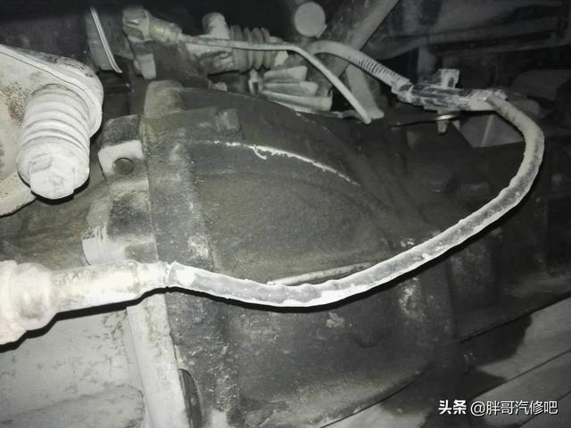 胖哥1万多元的二线自主品牌二手车，车况谁与争锋