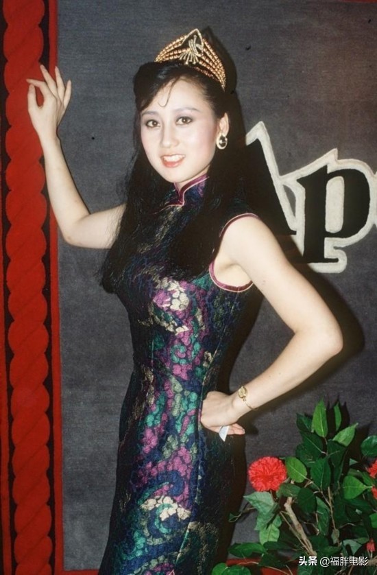 《老虎出更》,新艺城与周润发的风光背后,却是利智的心酸过往