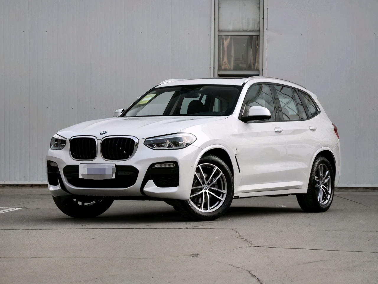 沃尔沃xc60 宝马x3（沃尔沃xc60新款30.40万）