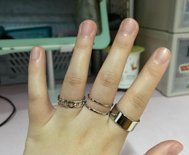 短粗手指戒指图片大全(什么样的人不适合) - 赤虎壹号