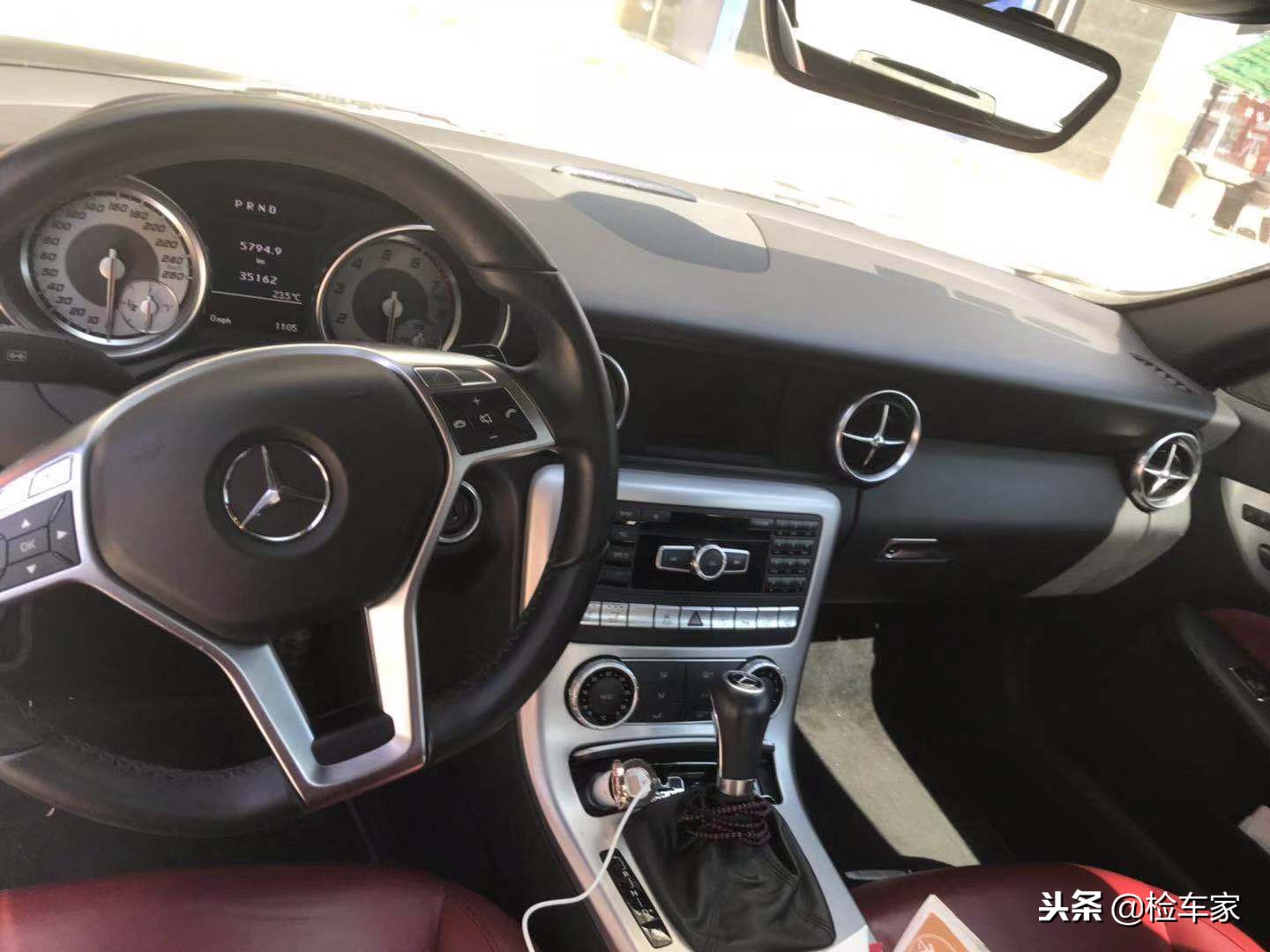 4年贬值40万的奔驰SLK 收入到多少你会买这款车？