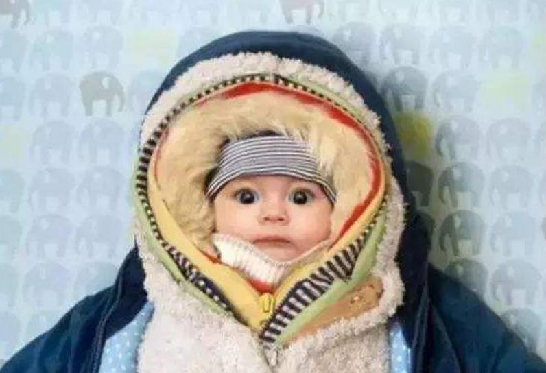 寒冬将至，如何给新生宝宝穿冬衣？东北妈妈给你支两招