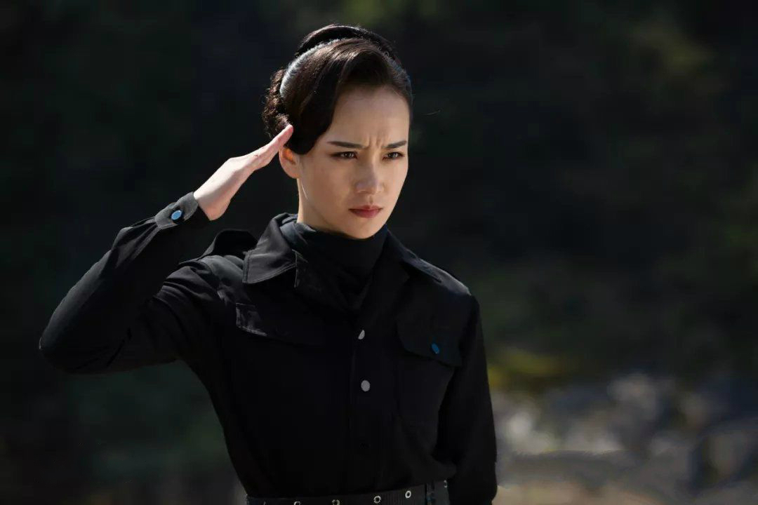 暴力美学向抗日神剧进军,《刀尖舞者》网络首播,主打女性抗日