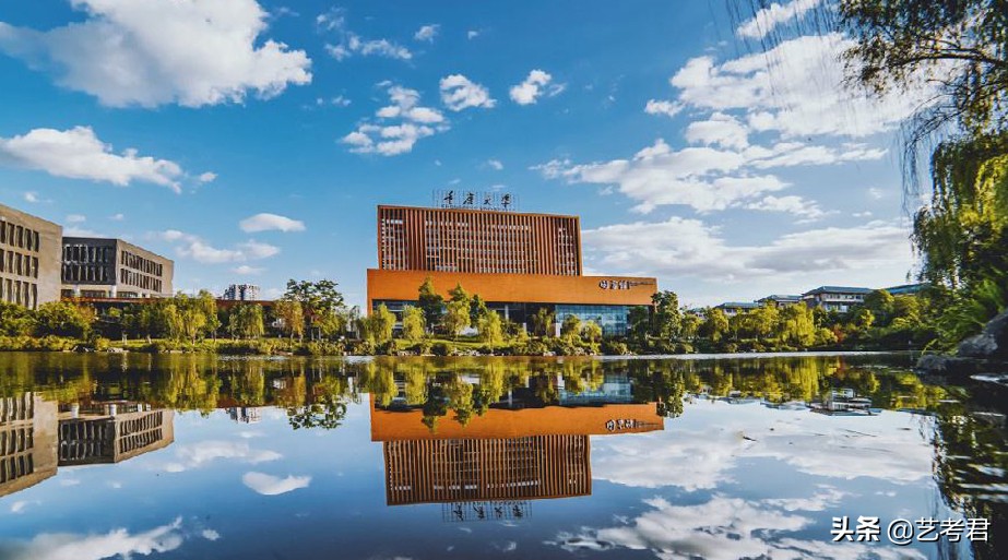 山水之城重庆大学：小林美术联考260分文化多少分才能被录取？