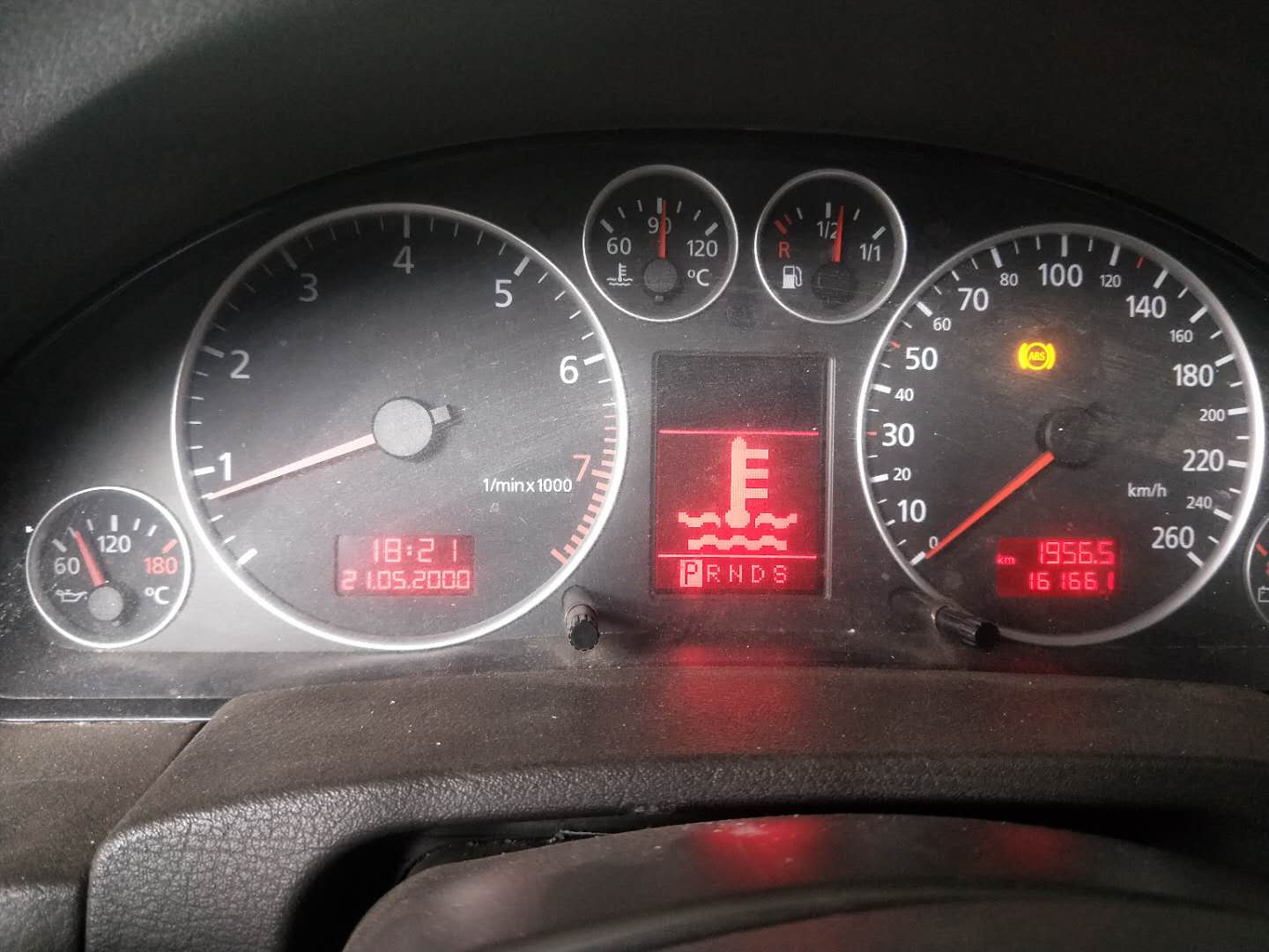 奥迪2.8V6发动机故障一大堆，最吓人的是差点把发动机甩出去
