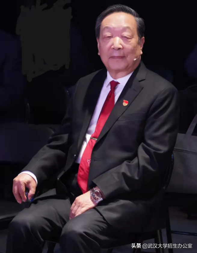 拒绝美德两国邀请，他毅然回国执教，四获国家科技奖，当选两院院士！