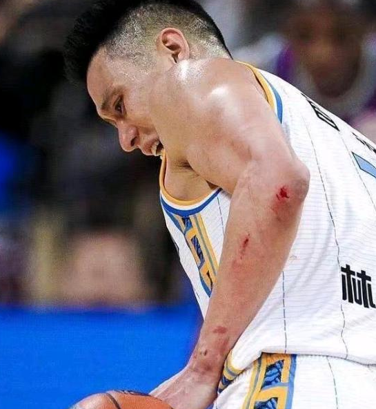 林书豪为什么回不了nba(林书豪为何不回CBA？苏群说出实话，新规限制他，首钢还有对策)