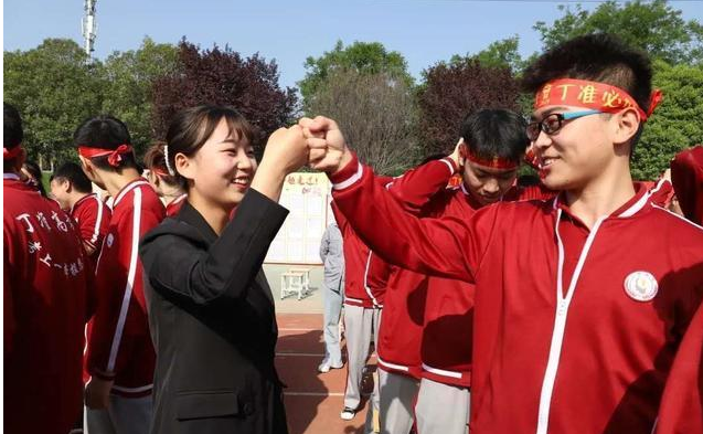 高考分数线有望下调，中等生很“吃香”，400分有希望上本科