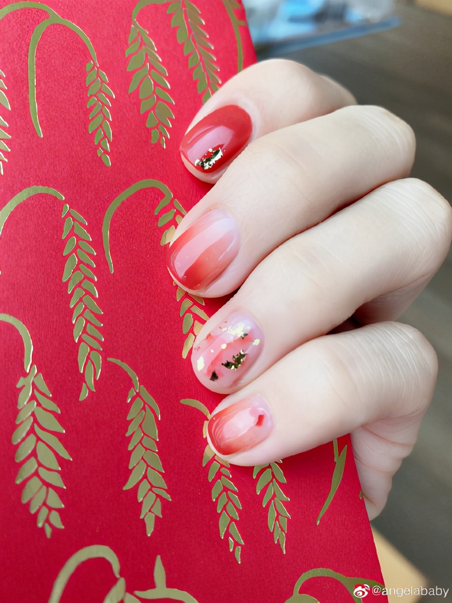 angelababy同款"红色美甲",显白又洋气,新年安排上