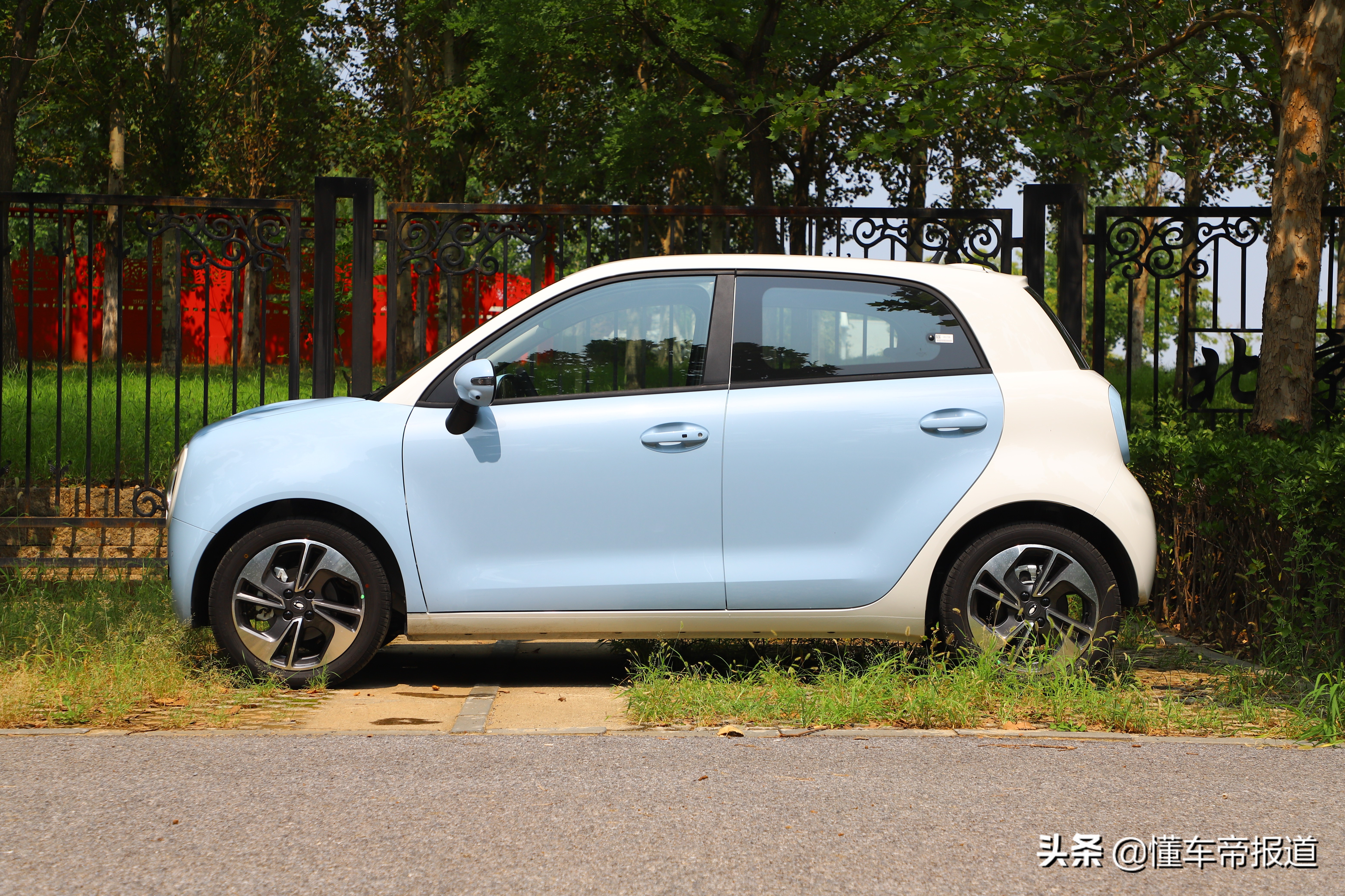 新车｜智能化提升，城市才是“主战场”，试驾2022款欧拉黑猫